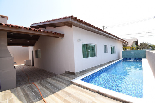 Imagem 1 de 14 de Casa Mobiliada E Com Piscina A Venda Na Praia De Peruíbe