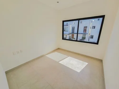 Casa · 5 Recámaras · Alberca · Roof Garden · Aqua Residencial · Huayacan