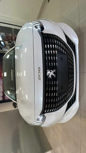 Imagen 11 de 25 de Peugeot 208 Feline Tiptronic 0km Az