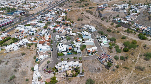 Terreno En Venta En Cumbres Residencial