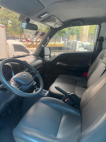 Kia Bongo 2.5 Std 4x2 Rs Turbo S/ Carroceria 2p