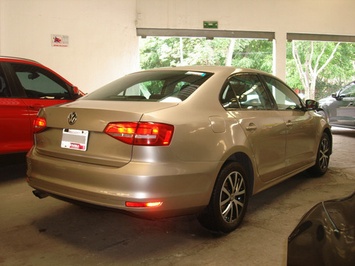 Vw Jetta Mk Vi Automático R16 Cámara Reversa Factura Agencia