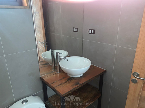 Casa En Venta De 4 Dorm. En Pichilemu