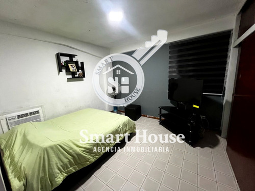 En Venta Apartamento Amoblado En Residencias Cristoforo/barrio El Rescurso/dmev16m