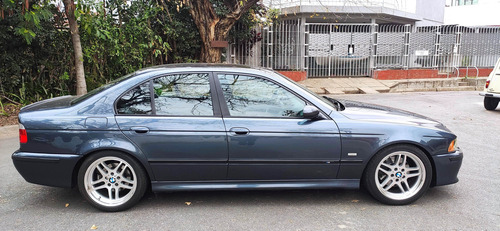 BMW Serie 5 4.4 540l Sedan