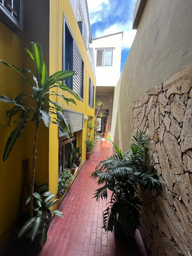 Ph Tipo Casa De Cuatro Ambientes En Planta Baja En Piñeyro