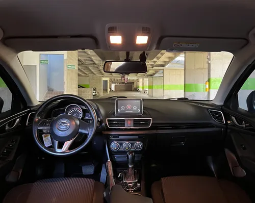 Mazda 3 2.0 Touring At