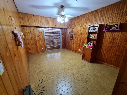 Imagen 14 de 17 de Casa En Venta En Haedo
