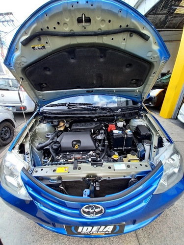Imagem 15 de 16 de Toyota Etios 2013 1.3 16v Xs 5p