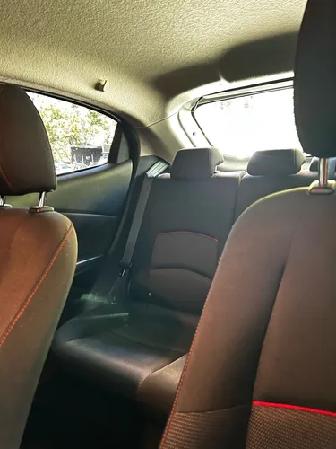 Mazda 2 1.5 Touring Carbón Edition