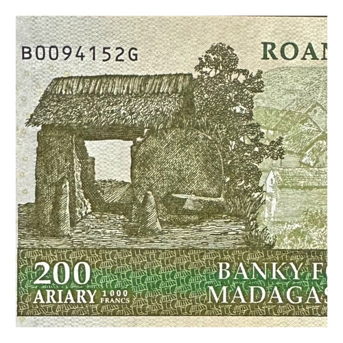 Madagascar 2004 (africa) - 200 Ariary- Unc - P# 87b