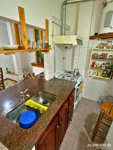 Local Comercial Y Departamentos En Block En Berazategui