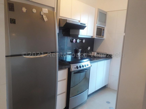 Imagen 4 de 7 de Cómodo Apartamento Remodelado En Venta Lomas Del Sol Mls #22-19044