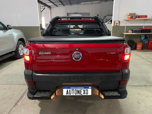 Imagen 5 de 14 de Fiat Strada 2018 1.6 Adventure Ce Pack Top