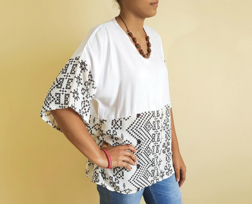Imagem 3 de 5 de Blusa Bata Feminina Tecido Hilde
