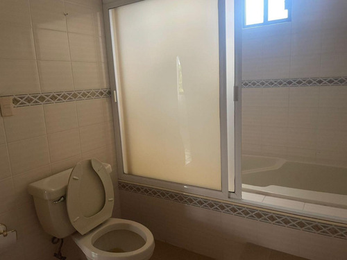 Casa En Venta En Villas De Irapuato, Irapuato, Gto.