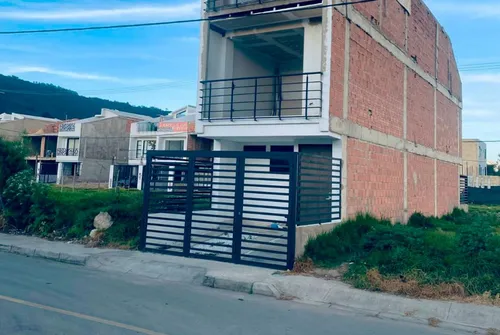Casa En Venta En Siberia. Cod V1993