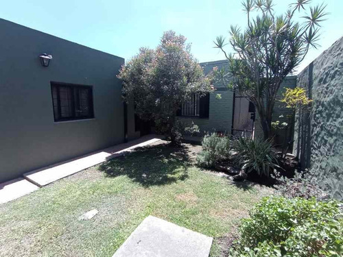 Imagen 3 de 14 de Casa En Venta En Ituzaingo Norte
