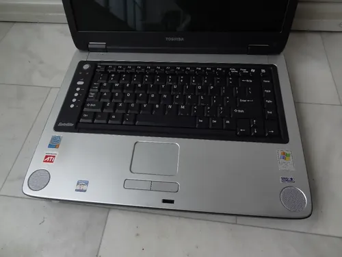 Notebook Toshiba Setellite A75-s211 Windows 98se Xp P4 | MercadoLivre