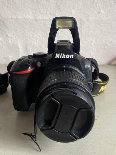 Cámara Digital Nikon D3500 + Lente 18-55mm + Estuche