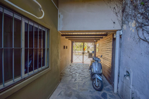 Excelente Propiedad En Venta, En Martínez! Local 2 Viviendas, Venta En Block!