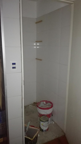 Excelente Local De 200 M2 + 100 M2 De Subsuelo Sobre Peatonal Sarandi