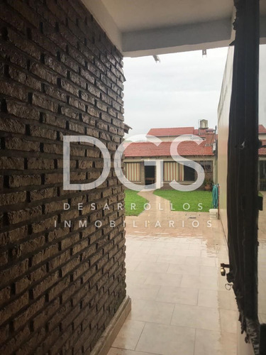 Casa 5 Ambientes En Venta En Banfield