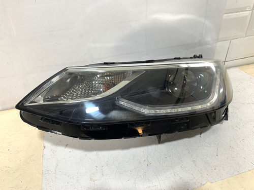 Farol Esquerdo Gm Cruze 2017 18 19 À 2021 C/led Recuperado (Usado)