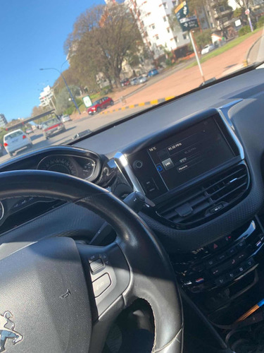 Peugeot 208 1.2 Turbo Frances
