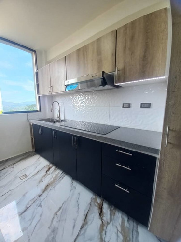 Imagen 11 de 20 de Venta De Apartamento En Buenaventura. Adlz