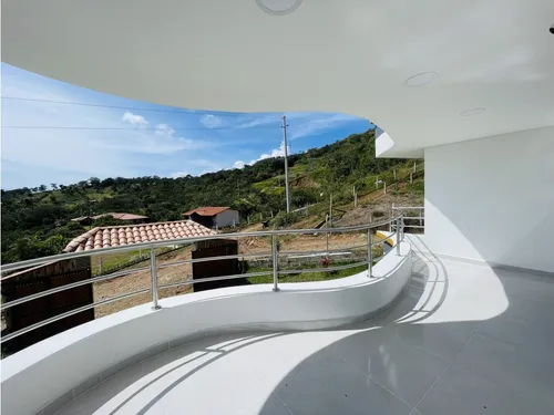 Se Vende Casa En Club Campestre En San Roque, Antioquia