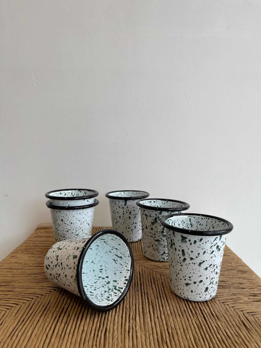 Imagen 4 de 5 de Vasos Enlozados