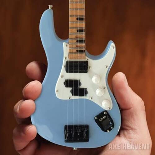 Axe Heaven Bs-900 Billy Sheehan Yamaha Mini Bass Sonic Blue