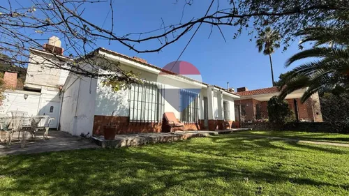 Venta Casa + Dto + Deposito B° Villa Jardin Reyes - foto 1