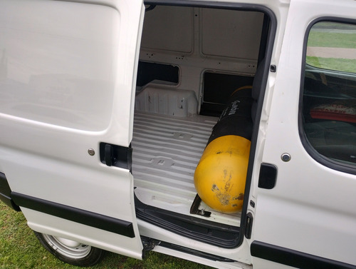 Peugeot Partner 1.6 Vti Confort