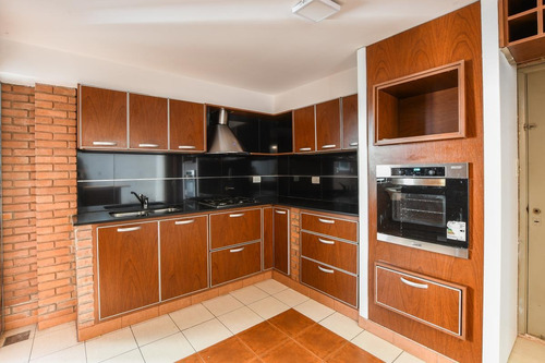 Imagen 3 de 12 de Departamento De 2 Dormitorios En Venta En El Centro De Rosario