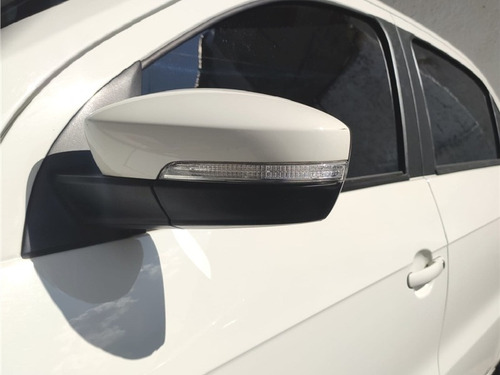 Imagem 8 de 13 de Volkswagen Voyage 1.6 16v Msi Totalflex 4p Automático