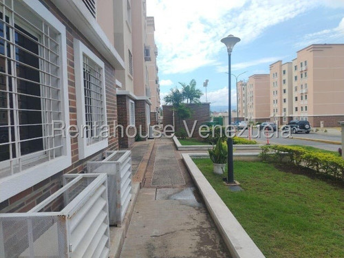 Apartamentos En Venta En El Este De Barquisimeto Con Planta Eléctrica Y Piscina Cod.25-10920 Nd