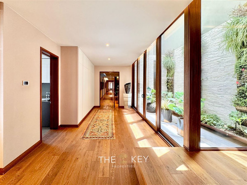Departamento En Venta De 4 Dorm. En Las Condes