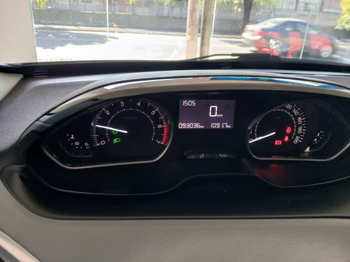 Peugeot 208 1.5 Allure Touchscreen