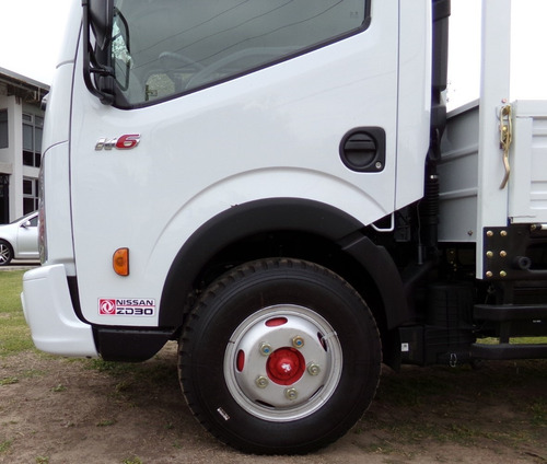 Imagen 6 de 9 de Dfm T01 Cabina Simple Motor Nissan 140hp P/4 Ton 0km My2023