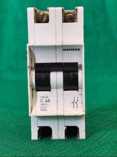 Interruptor Termomagnetico P/riel Siemens 4amp $190 Cod. 828