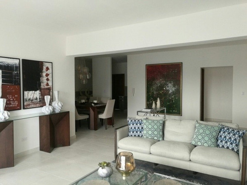 Venta De Apartamento En Bella Vista.
