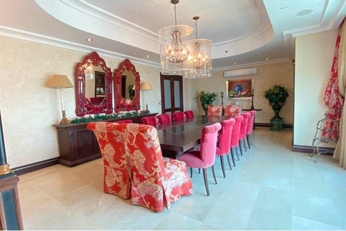 Malecon Center - Penthouse En Venta En Gazcue Con Vista Al Mar Y A La Ciudad