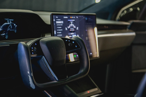 Tesla Model X Elétrico Plaid