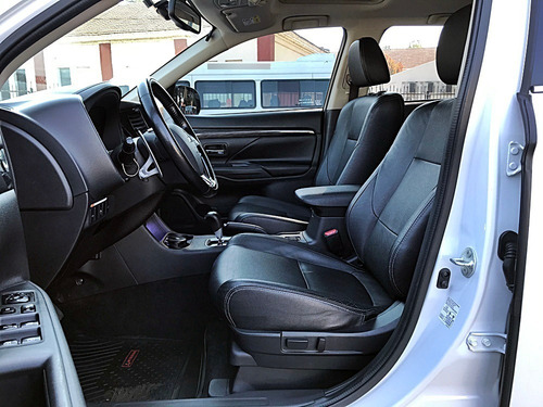 Imagen 10 de 15 de Mitsubishi Outlander 2.4 Gls 4wd 7a At 2016