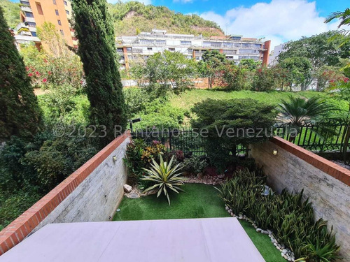 Apartamento Pb Triplex En Alquiler, Urb. Lomas De La Alameda