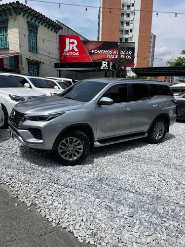 Toyota Fortuner 2.8l