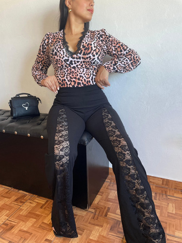 Pantalón Scuba Con Encaje Para Mujer - Marca Amalias