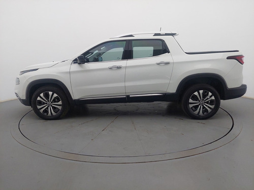 Fiat Toro 2.0 16V TURBO DIESEL VOLCANO 4WD AT9